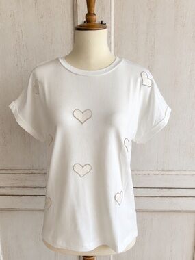 On Twelfth White Irredescent & Rhinestone Heart Tee Size Small NWT